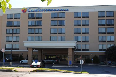 Comfort Inn & Suites Watertown .